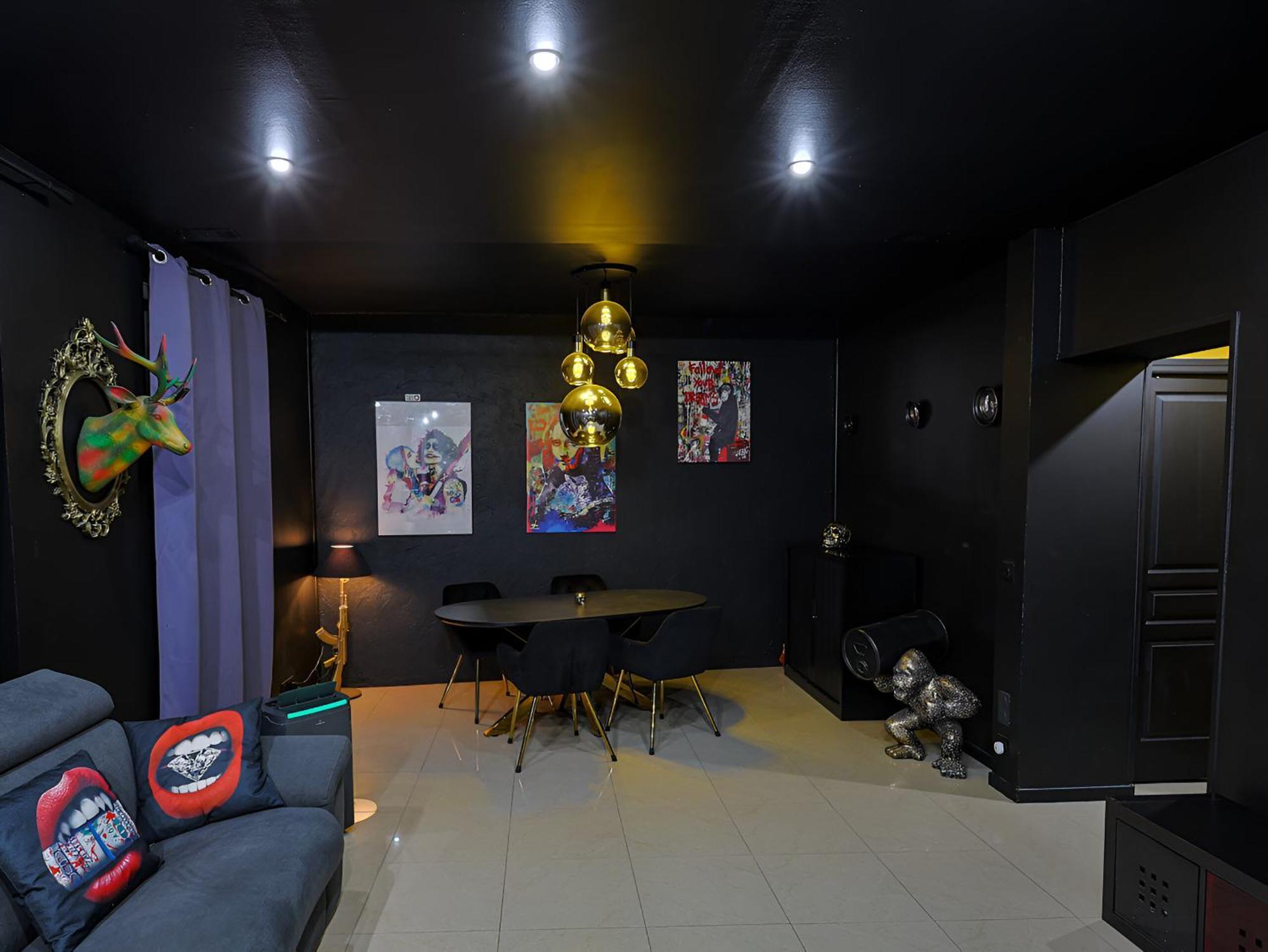 Appartement Pop Art - Asterix,Cdg,Chantilly,Disney La Chapelle-en-Serval Екстер'єр фото