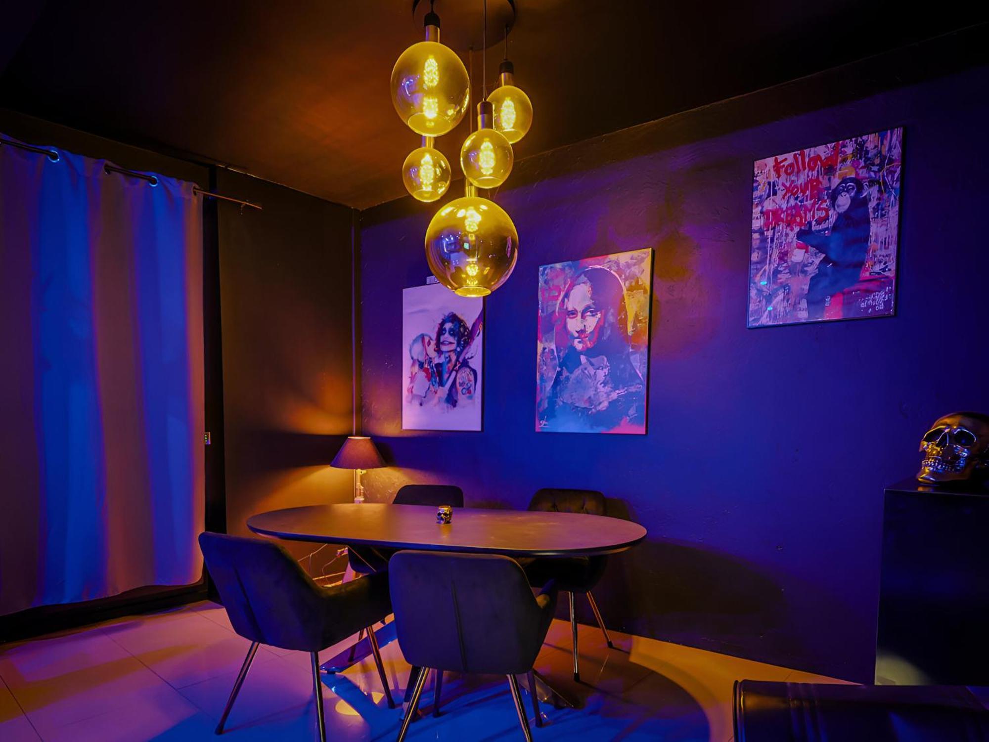 Appartement Pop Art - Asterix,Cdg,Chantilly,Disney La Chapelle-en-Serval Екстер'єр фото